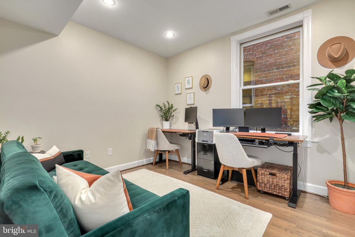 1747 WILLARD ST NW #2, WASHINGTON, District Of Columbia 20009, 2 Bedrooms Bedrooms, ,2 BathroomsBathrooms,Residential,For sale,1747 WILLARD ST NW #2,DCDC2247584 MLS # DCDC2247584