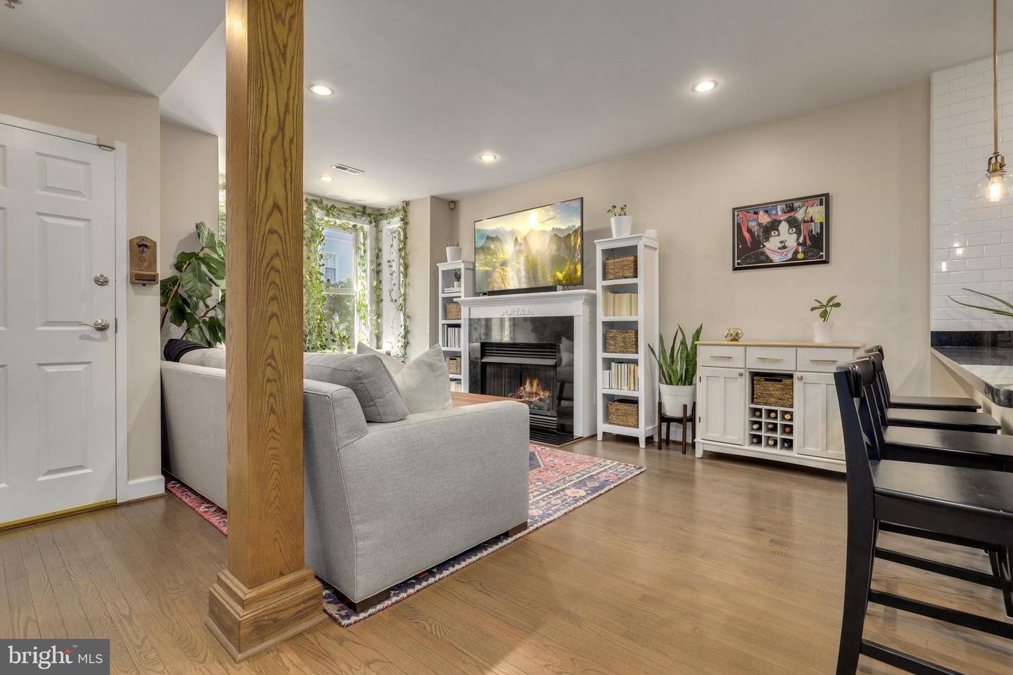 1747 WILLARD ST NW #2, WASHINGTON, District Of Columbia 20009, 2 Bedrooms Bedrooms, ,2 BathroomsBathrooms,Residential,For sale,1747 WILLARD ST NW #2,DCDC2247584 MLS # DCDC2247584