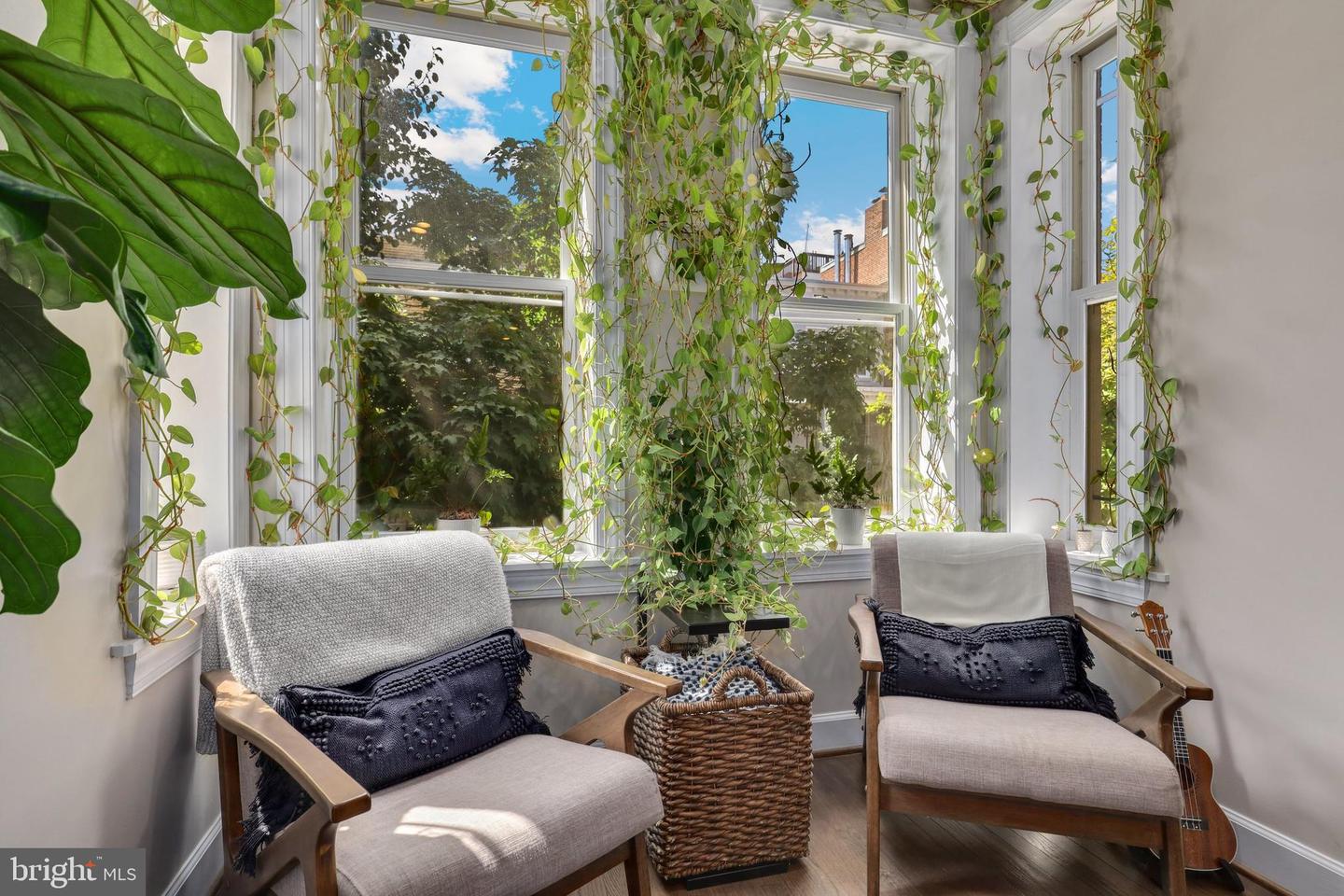 1747 WILLARD ST NW #2, WASHINGTON, District Of Columbia 20009, 2 Bedrooms Bedrooms, ,2 BathroomsBathrooms,Residential,For sale,1747 WILLARD ST NW #2,DCDC2247584 MLS # DCDC2247584