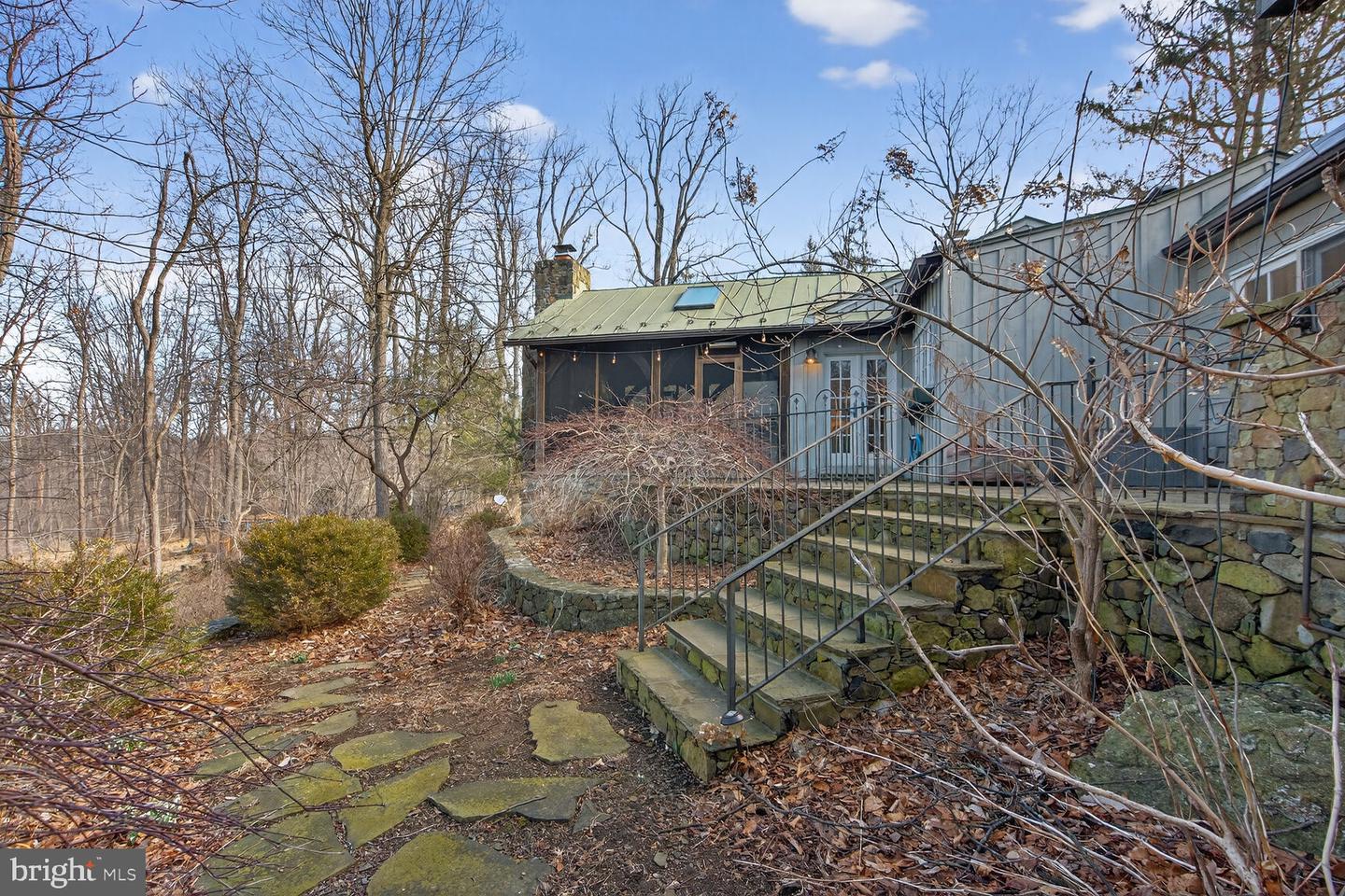 17651 RAVEN ROCKS RD, BLUEMONT, Virginia 20135, 3 Bedrooms Bedrooms, 9 Rooms Rooms,2 BathroomsBathrooms,Residential,For sale,17651 RAVEN ROCKS RD,VACL2006534 MLS # VACL2006534 17651 RAVEN ROCKS RD, BLUEMONT, Virginia 20135, 3 Bedrooms Bedrooms, 9 Rooms Rooms,2 BathroomsBathrooms,Residential,For sale,17651 RAVEN ROCKS RD,VACL2006534 MLS # VACL2006534