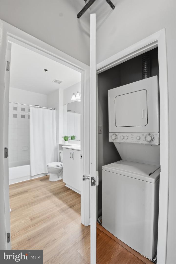 1300 N ST NW #207, WASHINGTON, District Of Columbia 20005, 1 Bedroom Bedrooms, ,1 BathroomBathrooms,Residential,For sale,1300 N ST NW #207,DCDC2247594 MLS # DCDC2247594 1300 N ST NW #207, WASHINGTON, District Of Columbia 20005, 1 Bedroom Bedrooms, ,1 BathroomBathrooms,Residential,For sale,1300 N ST NW #207,DCDC2247594 MLS # DCDC2247594