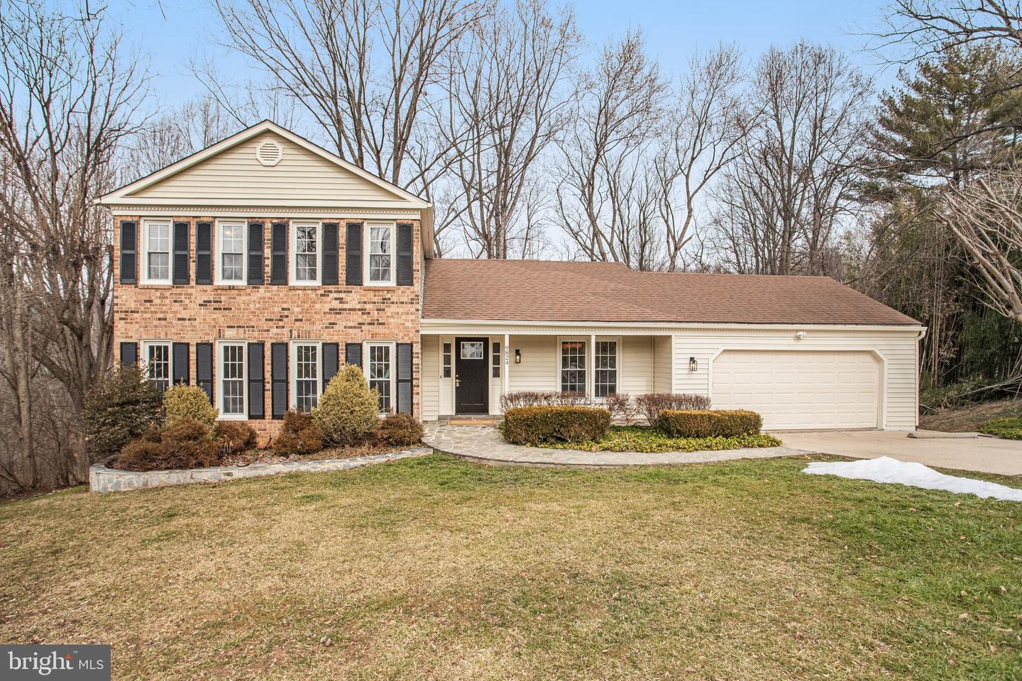 9824 FOSBAK DR, VIENNA, Virginia 22182, 4 Bedrooms Bedrooms, ,3 BathroomsBathrooms,Residential,For sale,9824 FOSBAK DR,VAFX2292752 MLS # VAFX2292752