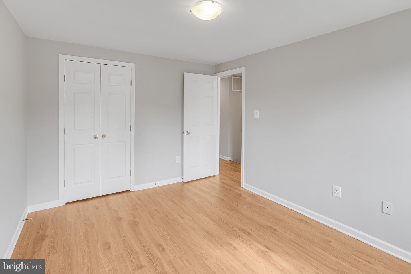 9824 FOSBAK DR, VIENNA, Virginia 22182, 4 Bedrooms Bedrooms, ,3 BathroomsBathrooms,Residential,For sale,9824 FOSBAK DR,VAFX2292752 MLS # VAFX2292752