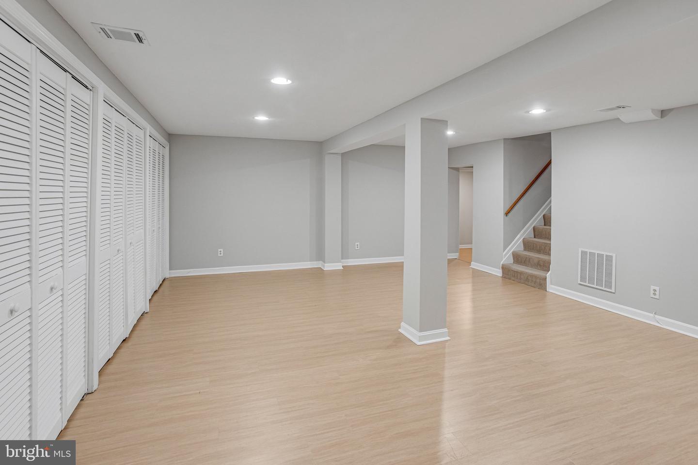 9824 FOSBAK DR, VIENNA, Virginia 22182, 4 Bedrooms Bedrooms, ,3 BathroomsBathrooms,Residential,For sale,9824 FOSBAK DR,VAFX2292752 MLS # VAFX2292752