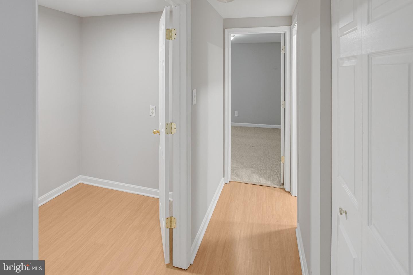 9824 FOSBAK DR, VIENNA, Virginia 22182, 4 Bedrooms Bedrooms, ,3 BathroomsBathrooms,Residential,For sale,9824 FOSBAK DR,VAFX2292752 MLS # VAFX2292752