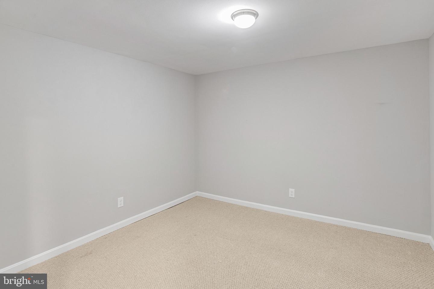 9824 FOSBAK DR, VIENNA, Virginia 22182, 4 Bedrooms Bedrooms, ,3 BathroomsBathrooms,Residential,For sale,9824 FOSBAK DR,VAFX2292752 MLS # VAFX2292752