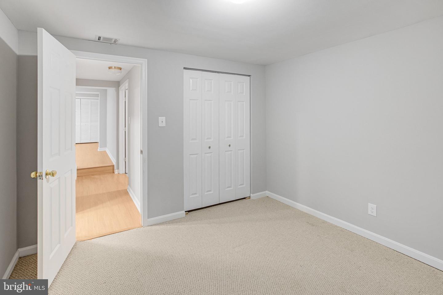 9824 FOSBAK DR, VIENNA, Virginia 22182, 4 Bedrooms Bedrooms, ,3 BathroomsBathrooms,Residential,For sale,9824 FOSBAK DR,VAFX2292752 MLS # VAFX2292752