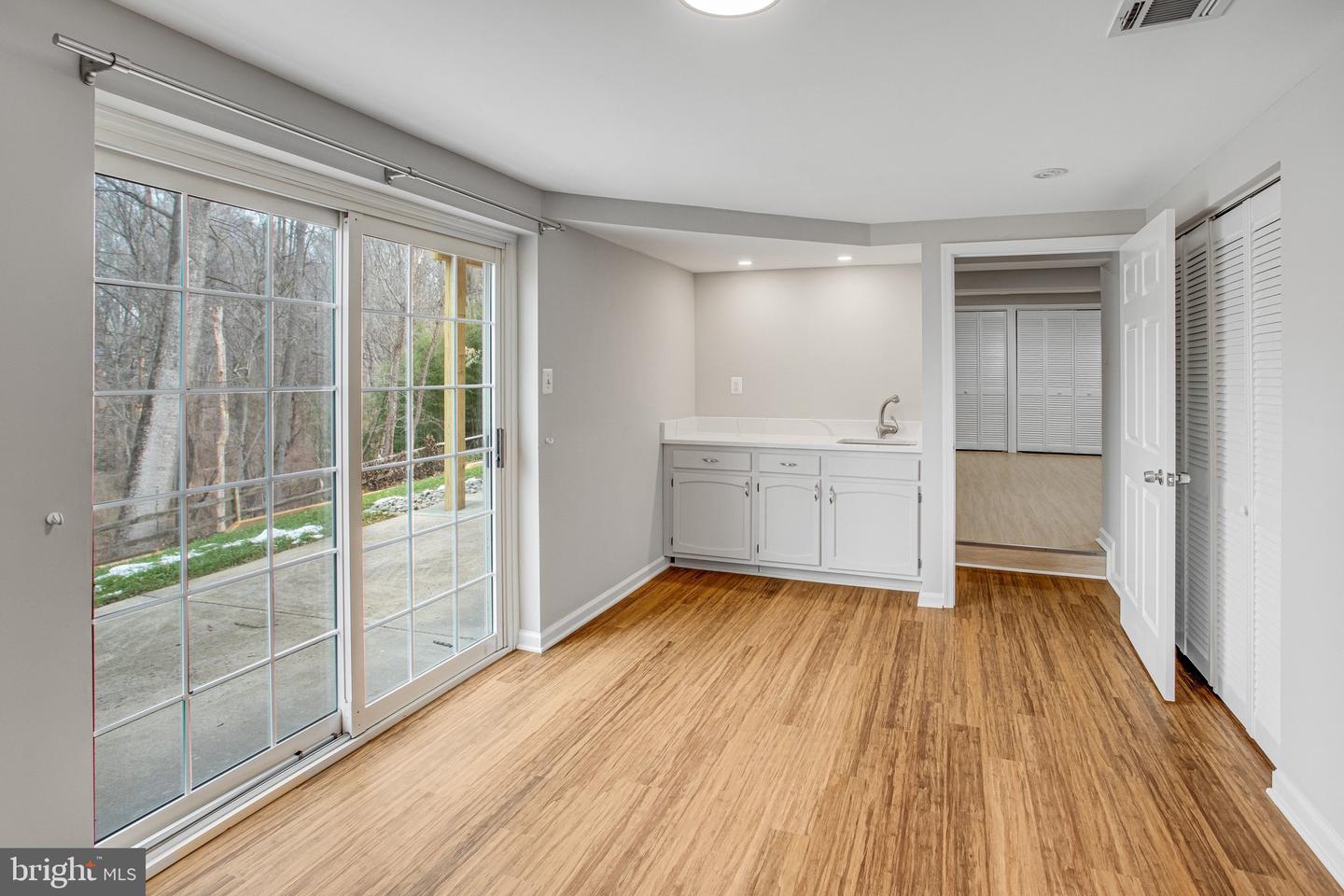 9824 FOSBAK DR, VIENNA, Virginia 22182, 4 Bedrooms Bedrooms, ,3 BathroomsBathrooms,Residential,For sale,9824 FOSBAK DR,VAFX2292752 MLS # VAFX2292752