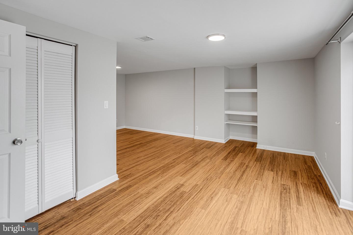 9824 FOSBAK DR, VIENNA, Virginia 22182, 4 Bedrooms Bedrooms, ,3 BathroomsBathrooms,Residential,For sale,9824 FOSBAK DR,VAFX2292752 MLS # VAFX2292752