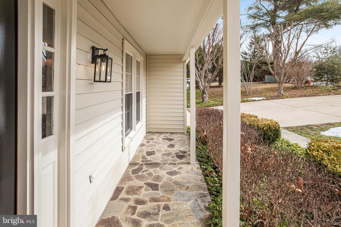 9824 FOSBAK DR, VIENNA, Virginia 22182, 4 Bedrooms Bedrooms, ,3 BathroomsBathrooms,Residential,For sale,9824 FOSBAK DR,VAFX2292752 MLS # VAFX2292752