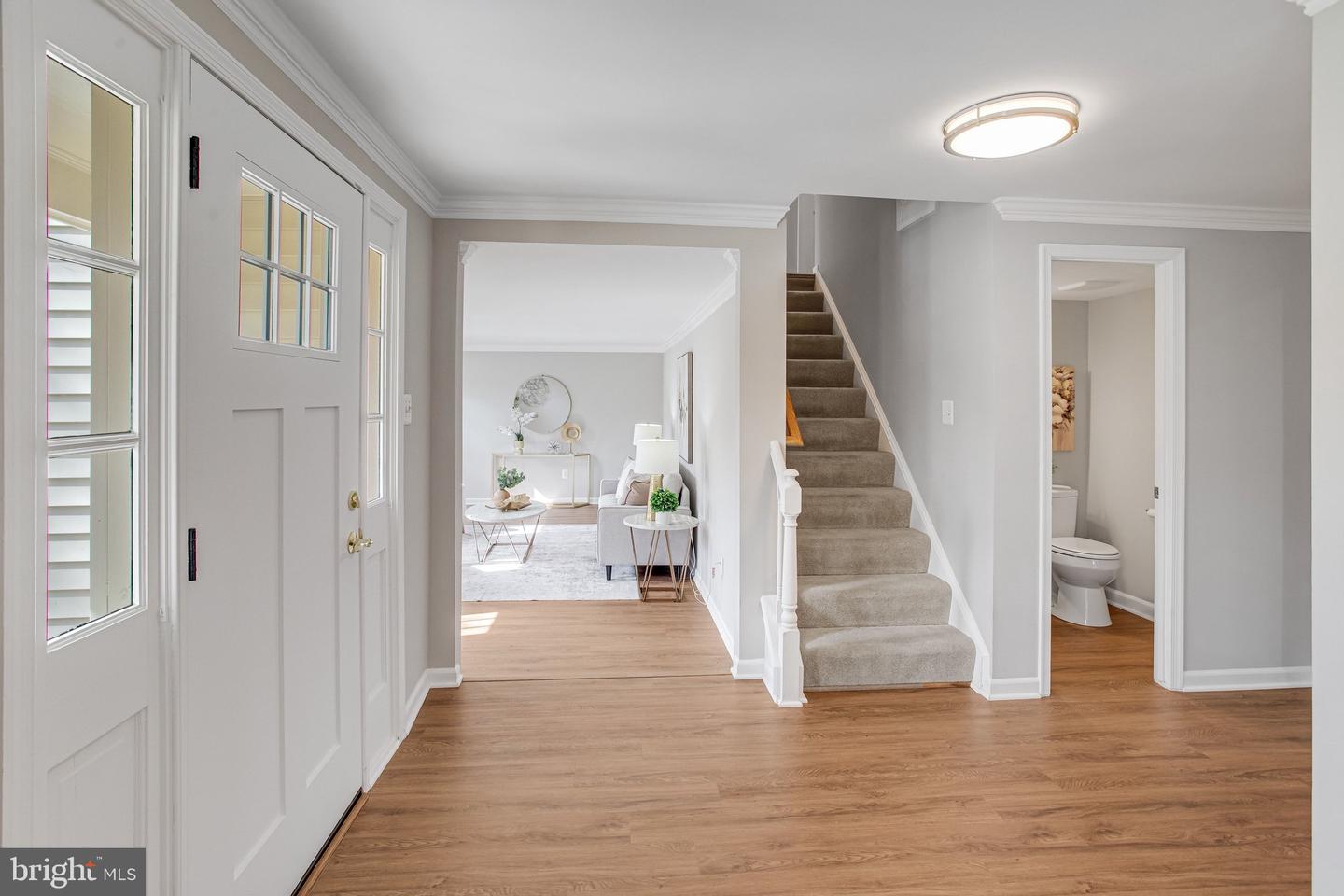 9824 FOSBAK DR, VIENNA, Virginia 22182, 4 Bedrooms Bedrooms, ,3 BathroomsBathrooms,Residential,For sale,9824 FOSBAK DR,VAFX2292752 MLS # VAFX2292752