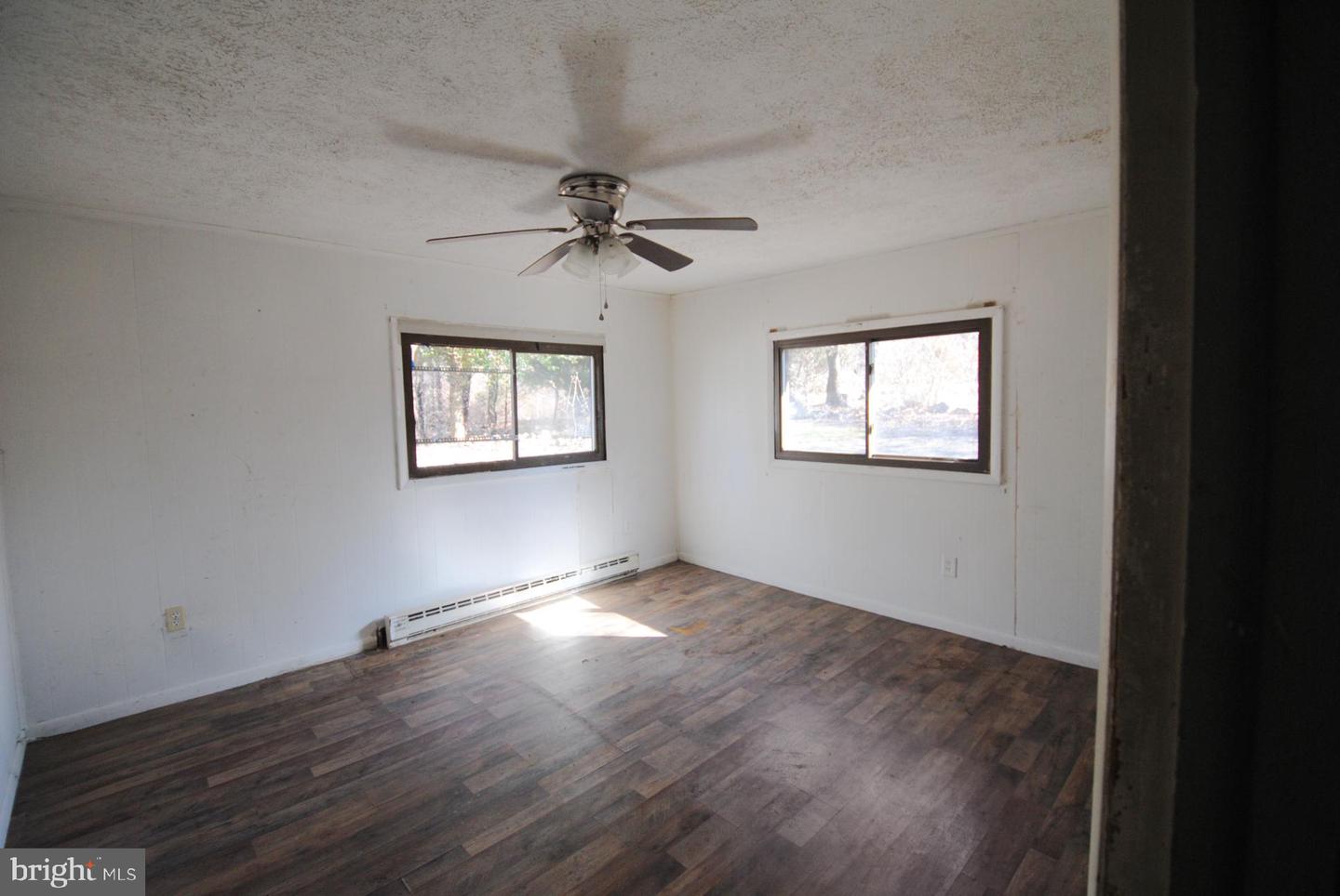 411 CARDINAL DR, FRONT ROYAL, Virginia 22630, 3 Bedrooms Bedrooms, ,1 BathroomBathrooms,Residential,For sale,411 CARDINAL DR,VAWR2013522 MLS # VAWR2013522 411 CARDINAL DR, FRONT ROYAL, Virginia 22630, 3 Bedrooms Bedrooms, ,1 BathroomBathrooms,Residential,For sale,411 CARDINAL DR,VAWR2013522 MLS # VAWR2013522