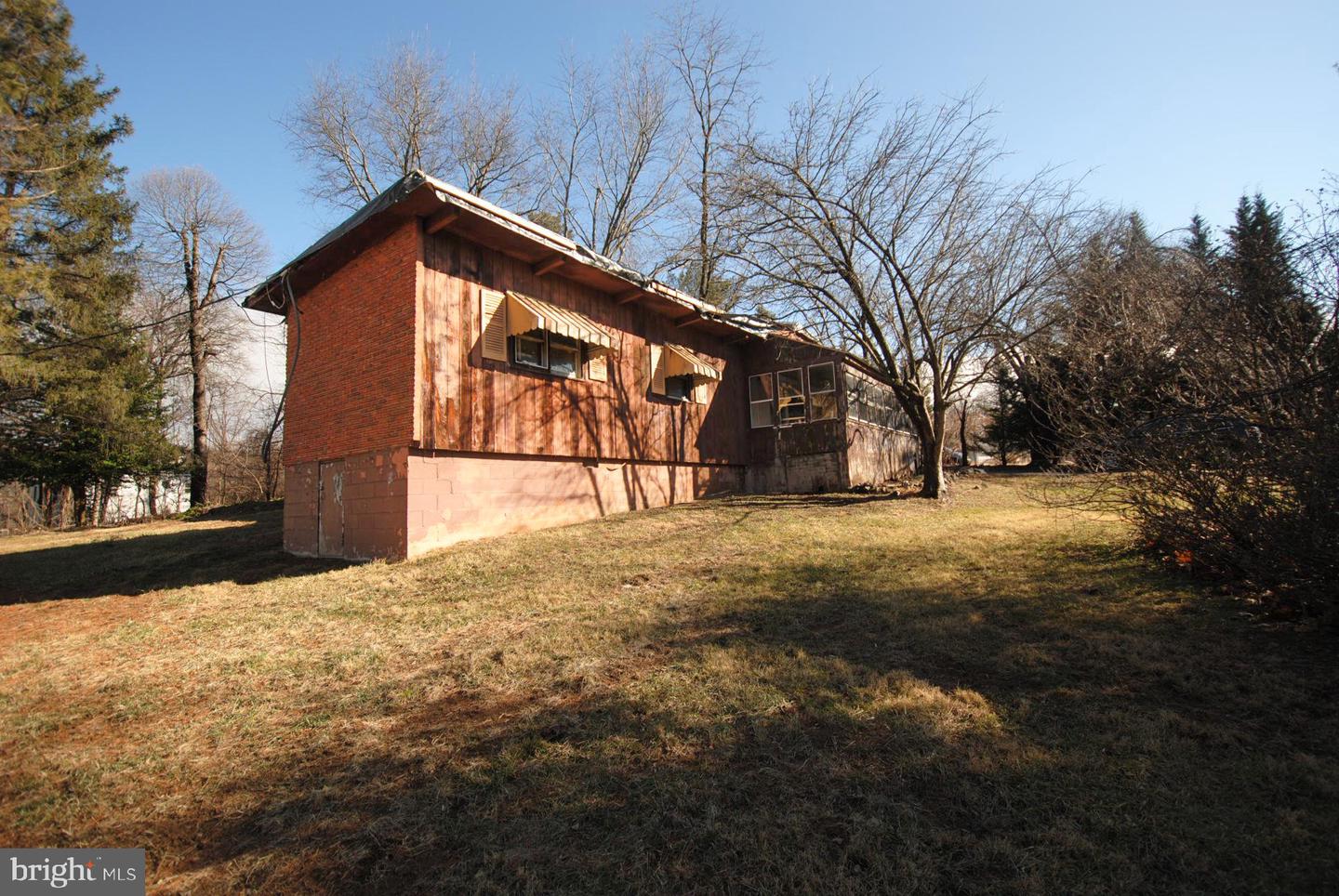 411 CARDINAL DR, FRONT ROYAL, Virginia 22630, 3 Bedrooms Bedrooms, ,1 BathroomBathrooms,Residential,For sale,411 CARDINAL DR,VAWR2013522 MLS # VAWR2013522 411 CARDINAL DR, FRONT ROYAL, Virginia 22630, 3 Bedrooms Bedrooms, ,1 BathroomBathrooms,Residential,For sale,411 CARDINAL DR,VAWR2013522 MLS # VAWR2013522