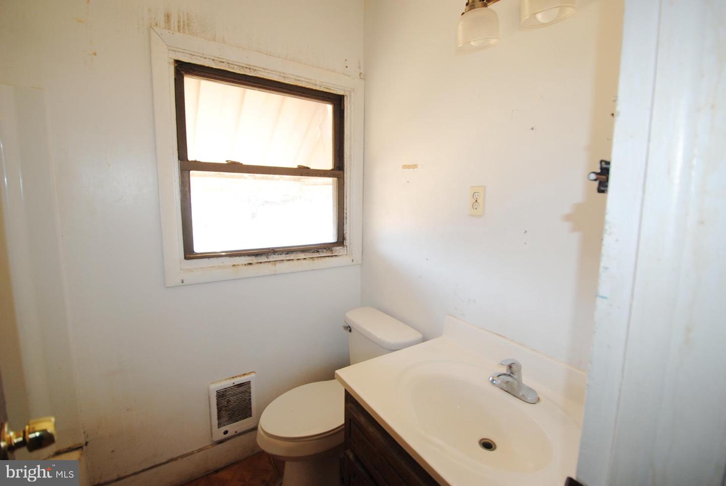 411 CARDINAL DR, FRONT ROYAL, Virginia 22630, 3 Bedrooms Bedrooms, ,1 BathroomBathrooms,Residential,For sale,411 CARDINAL DR,VAWR2013522 MLS # VAWR2013522 411 CARDINAL DR, FRONT ROYAL, Virginia 22630, 3 Bedrooms Bedrooms, ,1 BathroomBathrooms,Residential,For sale,411 CARDINAL DR,VAWR2013522 MLS # VAWR2013522