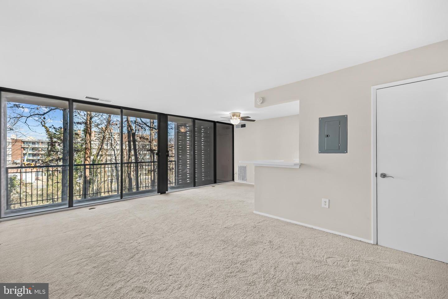 8 S VAN DORN ST #203, ALEXANDRIA, Virginia 22304, 1 Bedroom Bedrooms, ,1 BathroomBathrooms,Residential,For sale,8 S VAN DORN ST #203,VAAX2054522 MLS # VAAX2054522