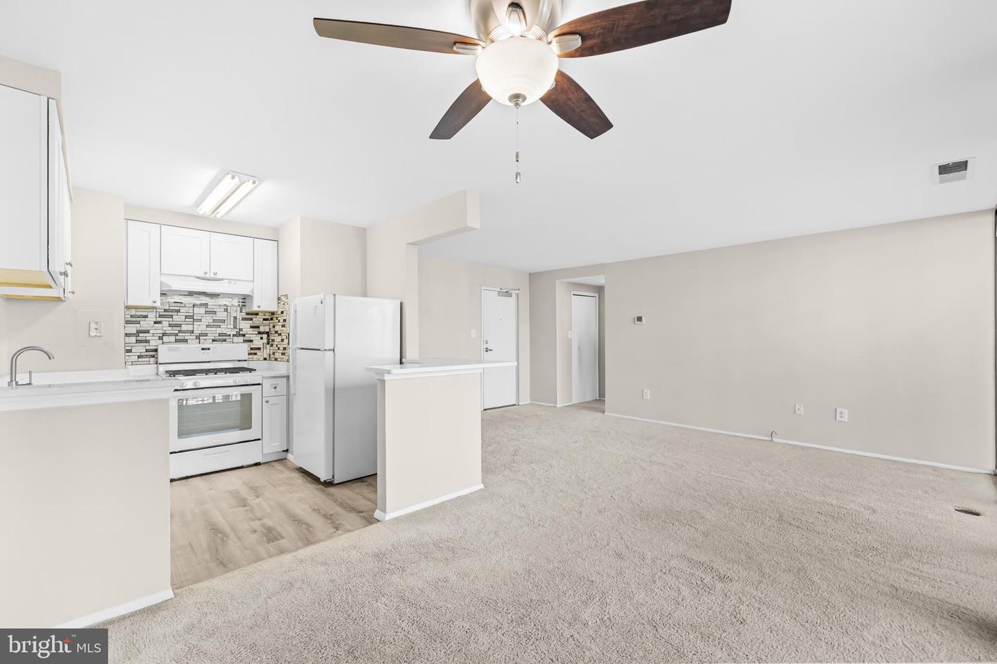 8 S VAN DORN ST #203, ALEXANDRIA, Virginia 22304, 1 Bedroom Bedrooms, ,1 BathroomBathrooms,Residential,For sale,8 S VAN DORN ST #203,VAAX2054522 MLS # VAAX2054522