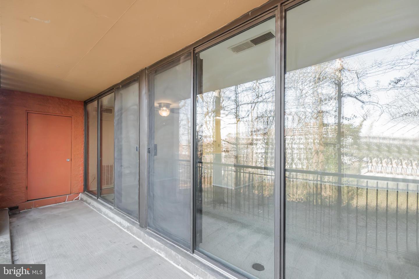 8 S VAN DORN ST #203, ALEXANDRIA, Virginia 22304, 1 Bedroom Bedrooms, ,1 BathroomBathrooms,Residential,For sale,8 S VAN DORN ST #203,VAAX2054522 MLS # VAAX2054522