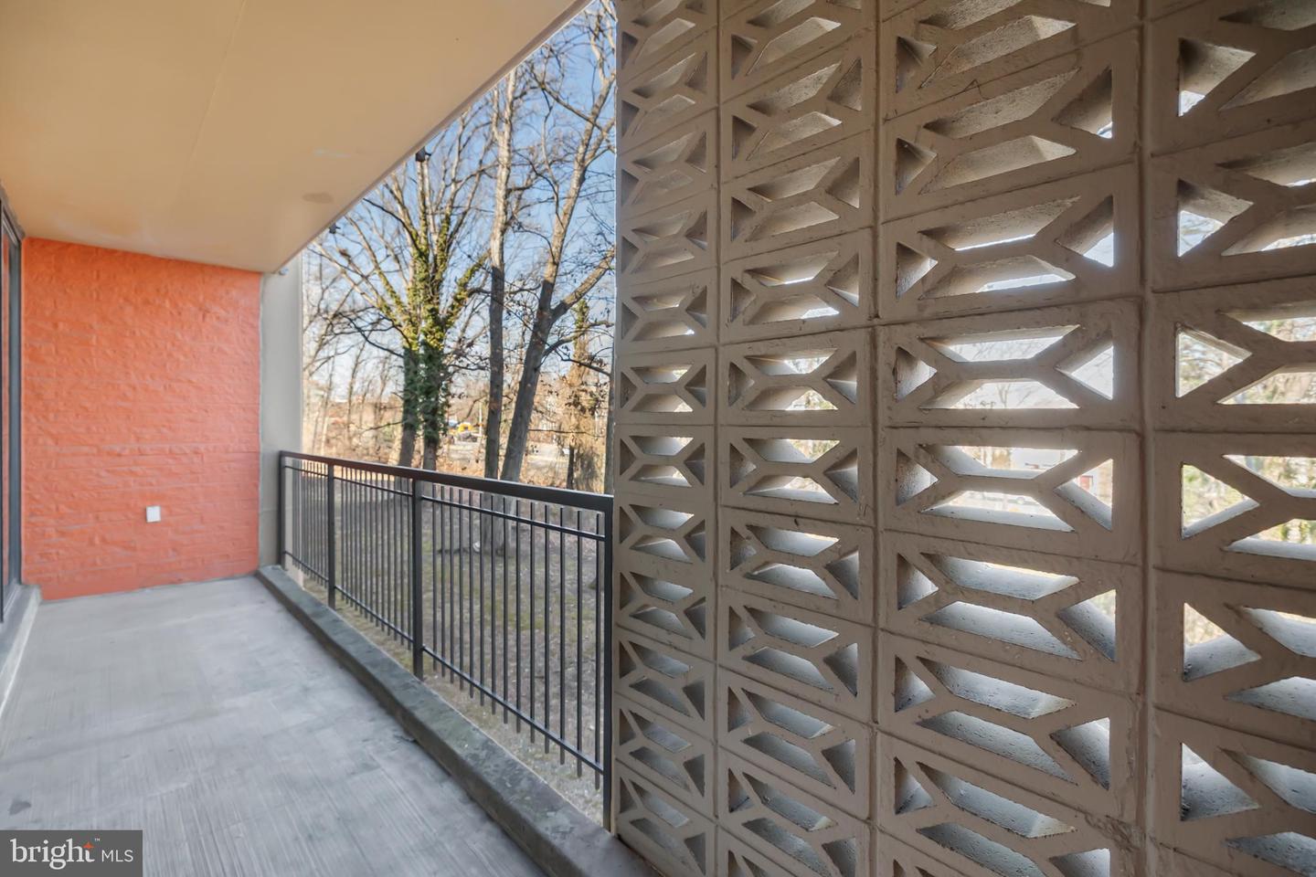 8 S VAN DORN ST #203, ALEXANDRIA, Virginia 22304, 1 Bedroom Bedrooms, ,1 BathroomBathrooms,Residential,For sale,8 S VAN DORN ST #203,VAAX2054522 MLS # VAAX2054522