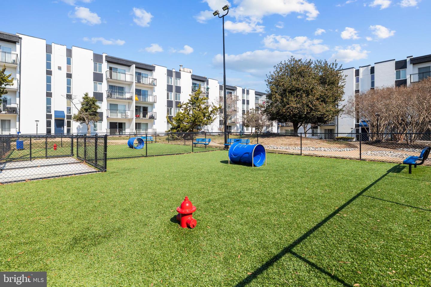 8 S VAN DORN ST #203, ALEXANDRIA, Virginia 22304, 1 Bedroom Bedrooms, ,1 BathroomBathrooms,Residential,For sale,8 S VAN DORN ST #203,VAAX2054522 MLS # VAAX2054522