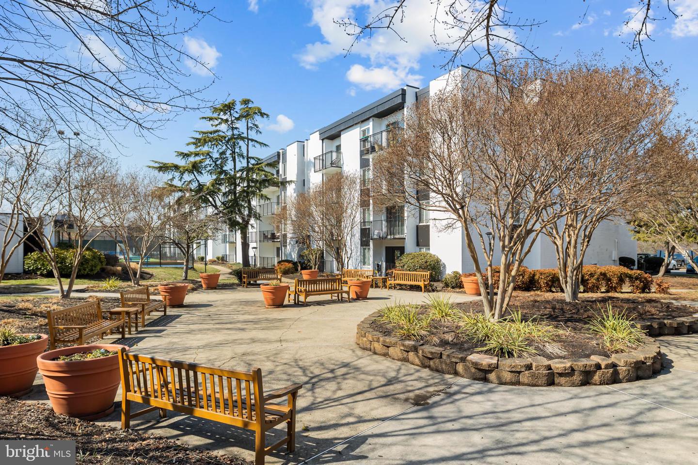 8 S VAN DORN ST #203, ALEXANDRIA, Virginia 22304, 1 Bedroom Bedrooms, ,1 BathroomBathrooms,Residential,For sale,8 S VAN DORN ST #203,VAAX2054522 MLS # VAAX2054522