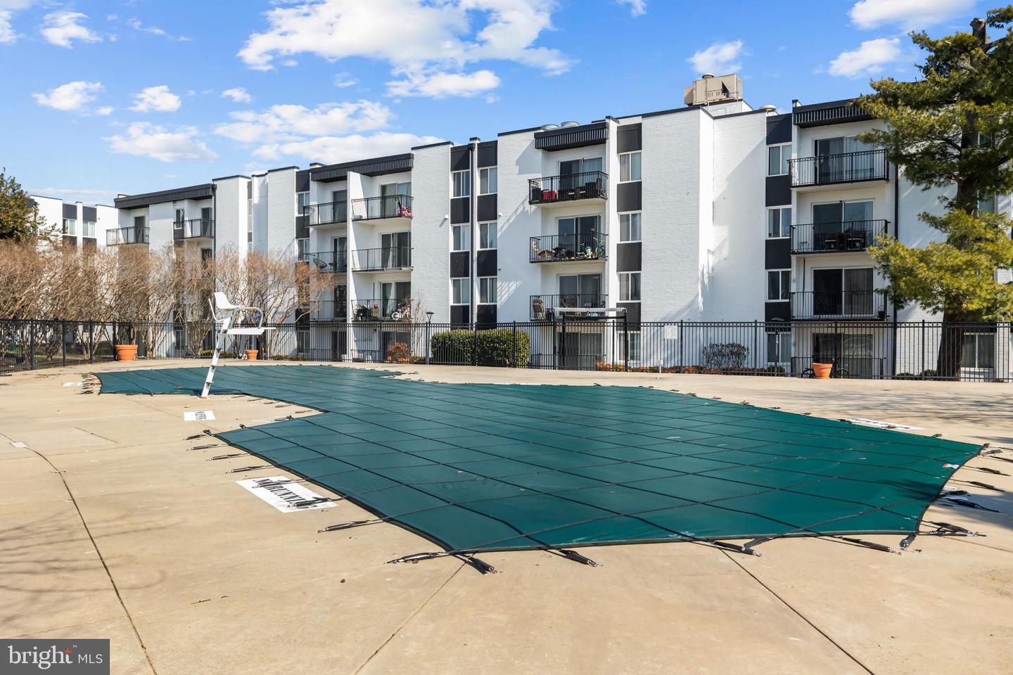 8 S VAN DORN ST #203, ALEXANDRIA, Virginia 22304, 1 Bedroom Bedrooms, ,1 BathroomBathrooms,Residential,For sale,8 S VAN DORN ST #203,VAAX2054522 MLS # VAAX2054522