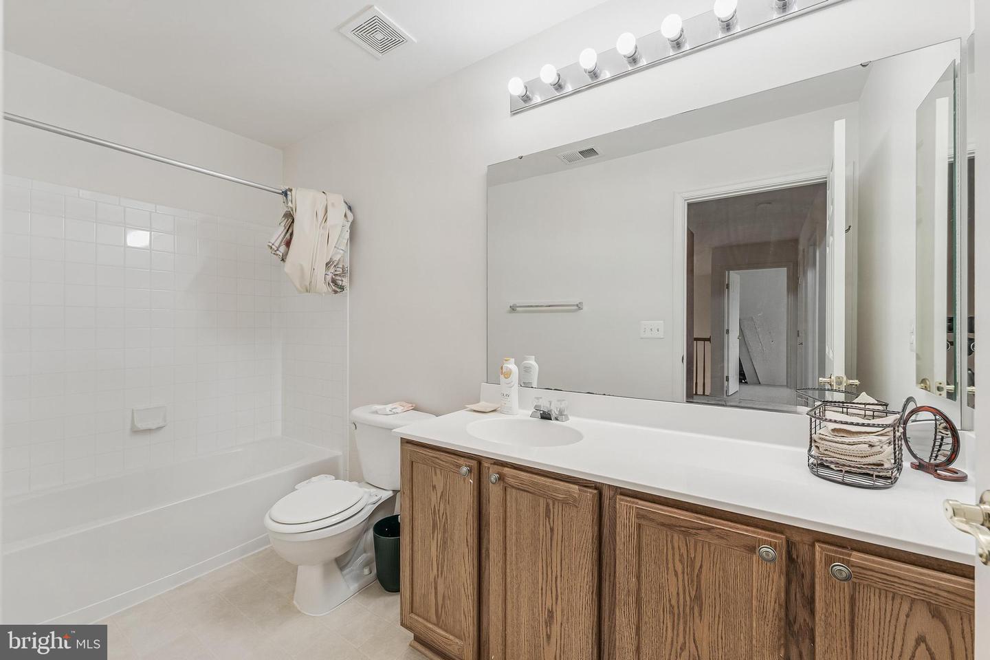 44472 TYRONE TER, ASHBURN, Virginia 20147, 3 Bedrooms Bedrooms, ,2 BathroomsBathrooms,Residential,For sale,44472 TYRONE TER,VALO2116800 MLS # VALO2116800