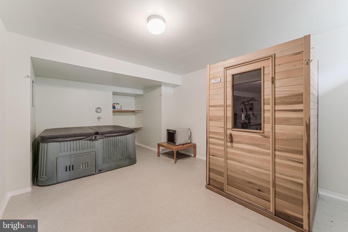 44472 TYRONE TER, ASHBURN, Virginia 20147, 3 Bedrooms Bedrooms, ,2 BathroomsBathrooms,Residential,For sale,44472 TYRONE TER,VALO2116800 MLS # VALO2116800