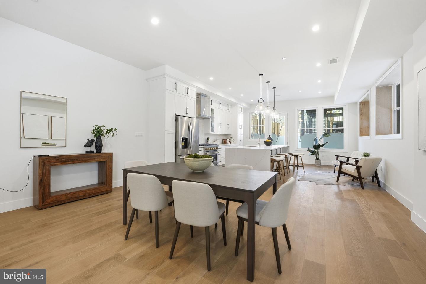 3916 8TH ST NW #B, WASHINGTON, District Of Columbia 20011, 3 Bedrooms Bedrooms, ,3 BathroomsBathrooms,Residential,For sale,3916 8TH ST NW #B,DCDC2247978 MLS # DCDC2247978