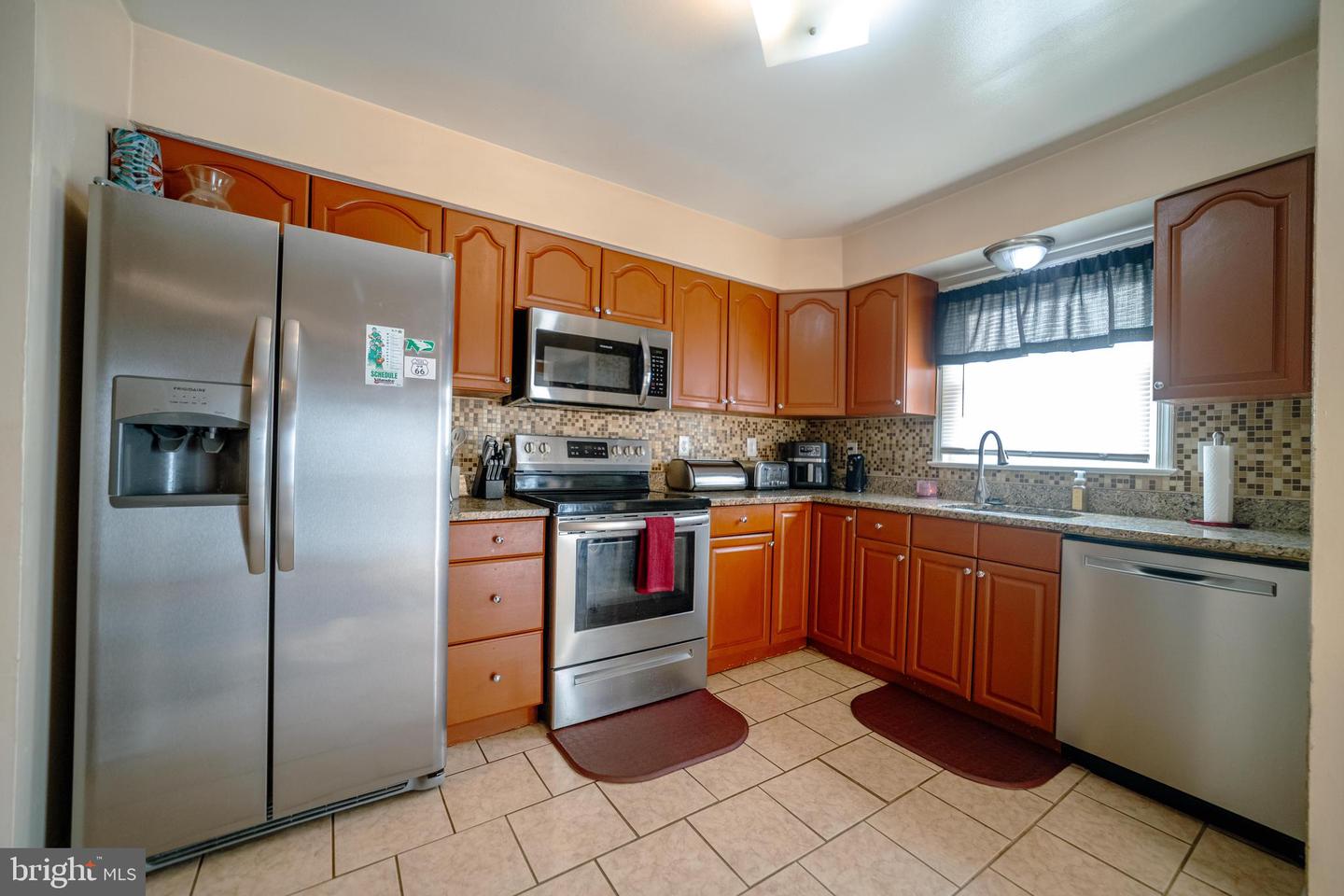 4667 CHARLTON CT, WOODBRIDGE, Virginia 22193, 3 Bedrooms Bedrooms, ,1 BathroomBathrooms,Residential,For sale,4667 CHARLTON CT,VAPW2113376 MLS # VAPW2113376