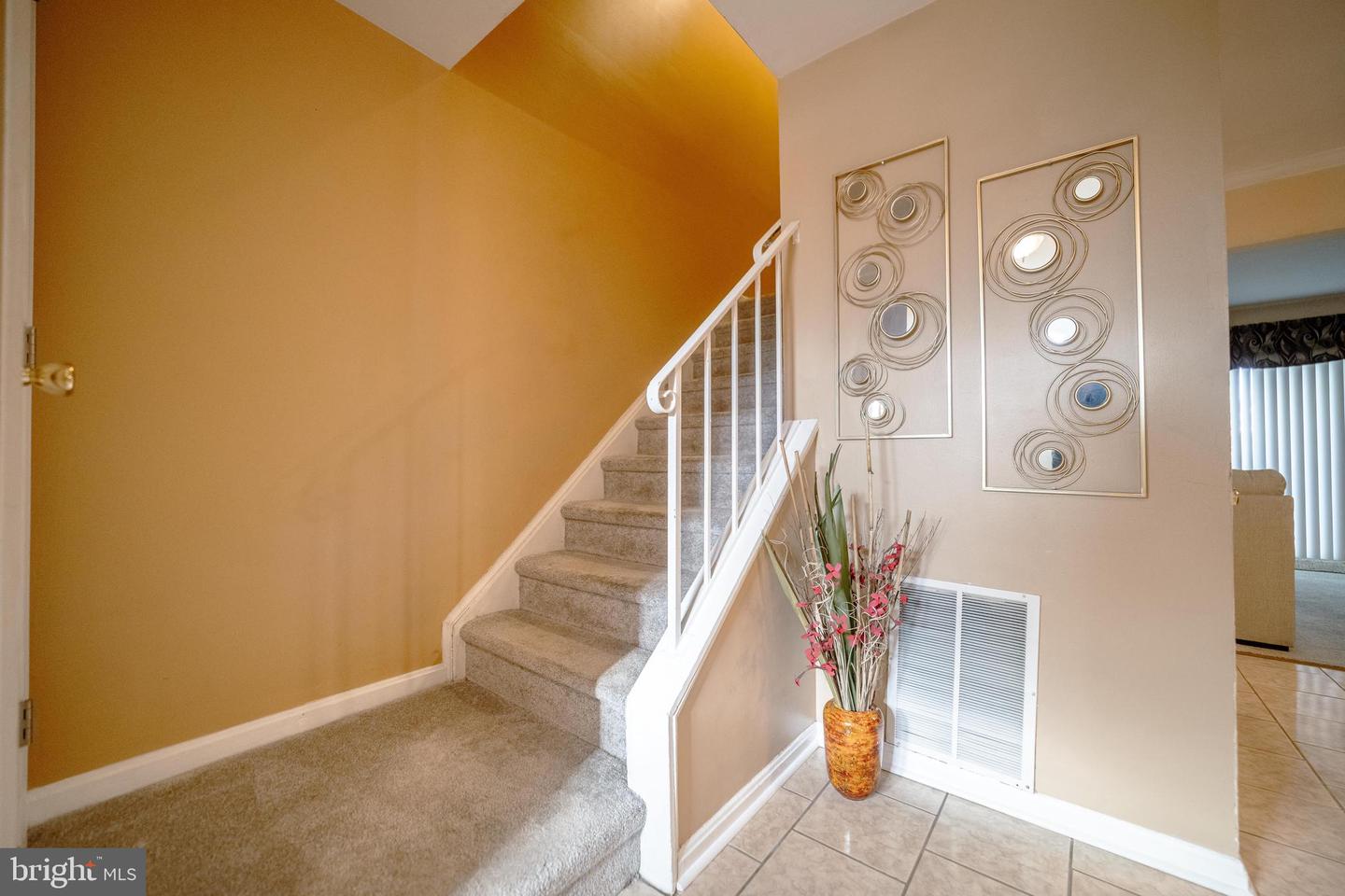 4667 CHARLTON CT, WOODBRIDGE, Virginia 22193, 3 Bedrooms Bedrooms, ,1 BathroomBathrooms,Residential,For sale,4667 CHARLTON CT,VAPW2113376 MLS # VAPW2113376