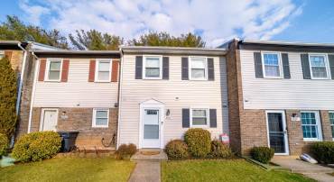 4667 CHARLTON CT, WOODBRIDGE, Virginia 22193, 3 Bedrooms Bedrooms, ,1 BathroomBathrooms,Residential,For sale,4667 CHARLTON CT,VAPW2113376 MLS # VAPW2113376