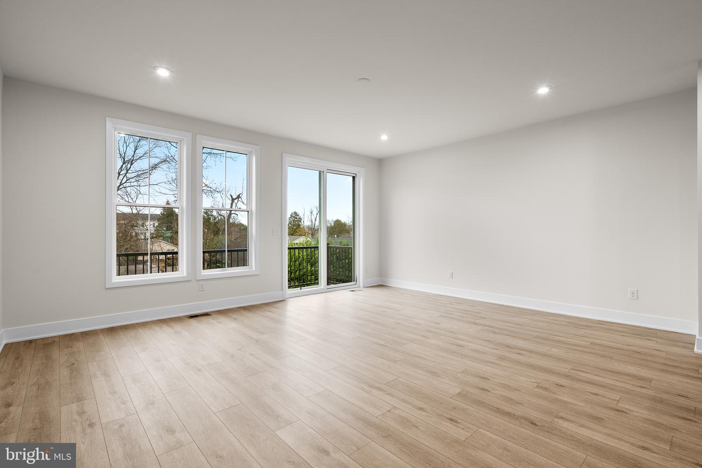 9715 GRANT AVE, MANASSAS, Virginia 20110, 3 Bedrooms Bedrooms, ,3 BathroomsBathrooms,Residential,For sale,9715 GRANT AVE,VAMN2010336 MLS # VAMN2010336 9715 GRANT AVE, MANASSAS, Virginia 20110, 3 Bedrooms Bedrooms, ,3 BathroomsBathrooms,Residential,For sale,9715 GRANT AVE,VAMN2010336 MLS # VAMN2010336