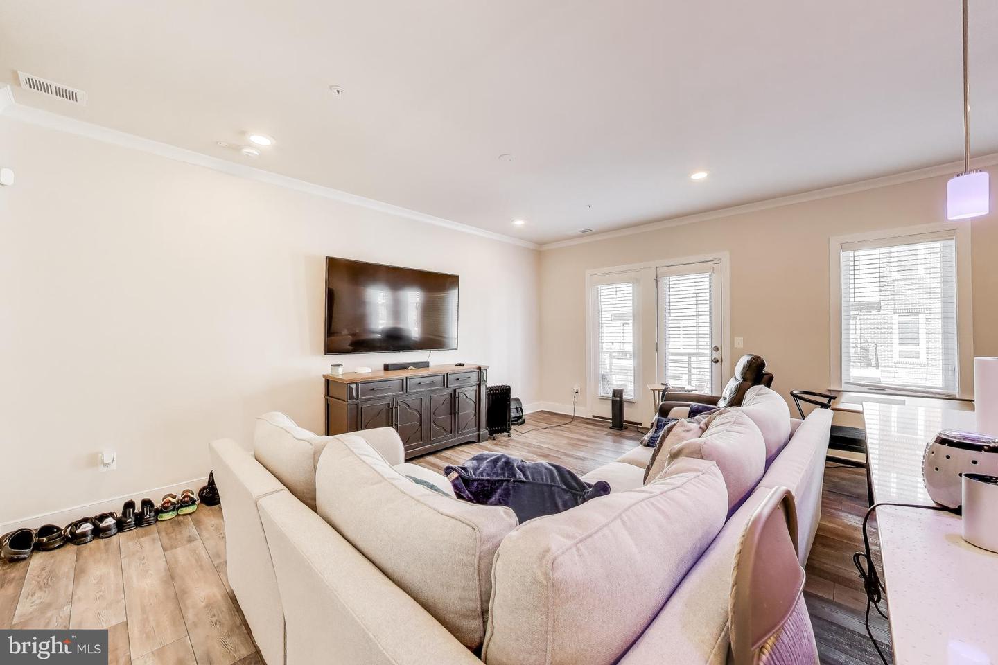 15547 SMOKE BOX WAY, WOODBRIDGE, Virginia 22191, 3 Bedrooms Bedrooms, ,2 BathroomsBathrooms,Residential,For sale,15547 SMOKE BOX WAY,VAPW2113392 MLS # VAPW2113392