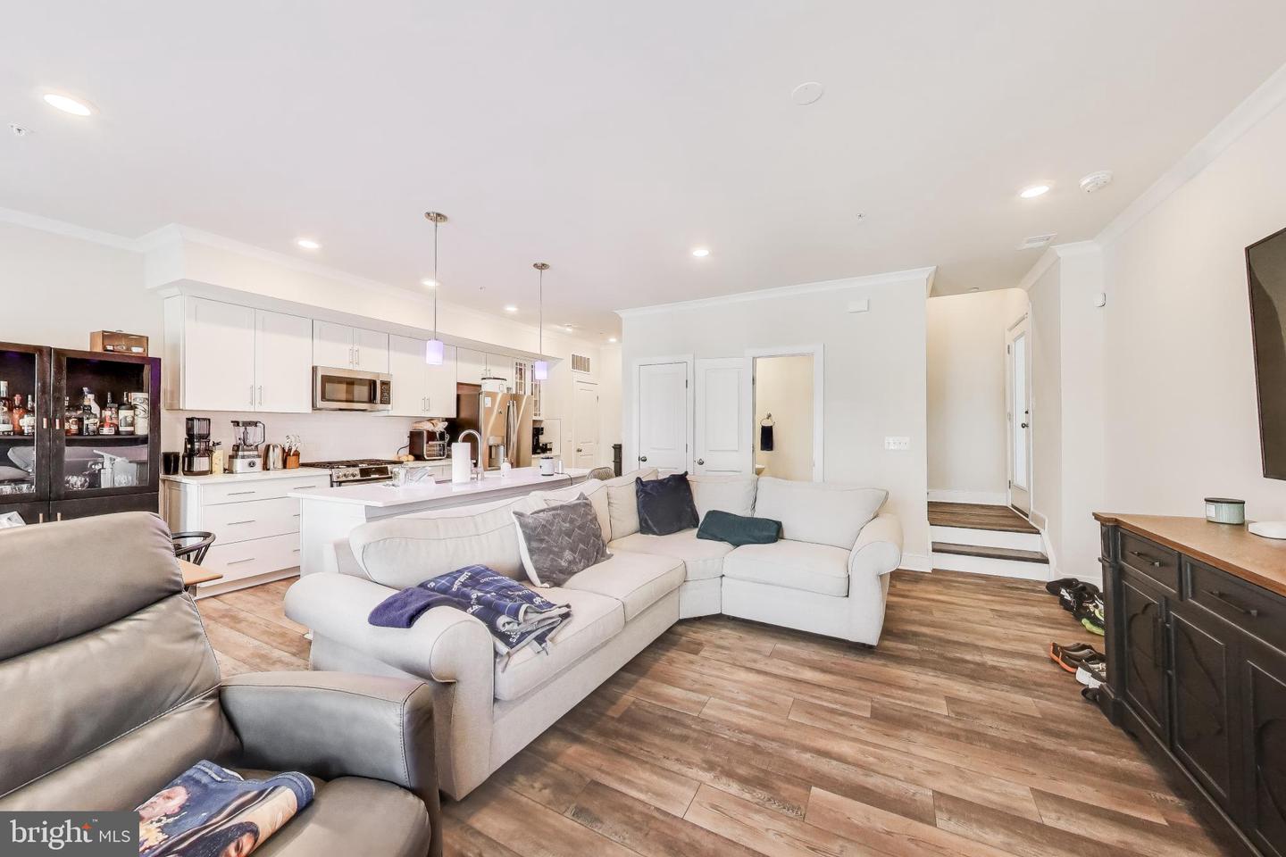 15547 SMOKE BOX WAY, WOODBRIDGE, Virginia 22191, 3 Bedrooms Bedrooms, ,2 BathroomsBathrooms,Residential,For sale,15547 SMOKE BOX WAY,VAPW2113392 MLS # VAPW2113392