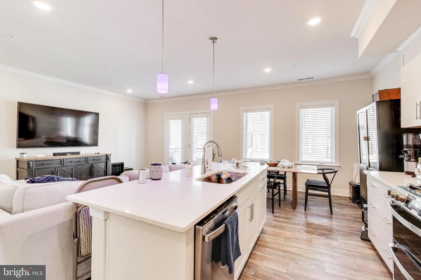 15547 SMOKE BOX WAY, WOODBRIDGE, Virginia 22191, 3 Bedrooms Bedrooms, ,2 BathroomsBathrooms,Residential,For sale,15547 SMOKE BOX WAY,VAPW2113392 MLS # VAPW2113392