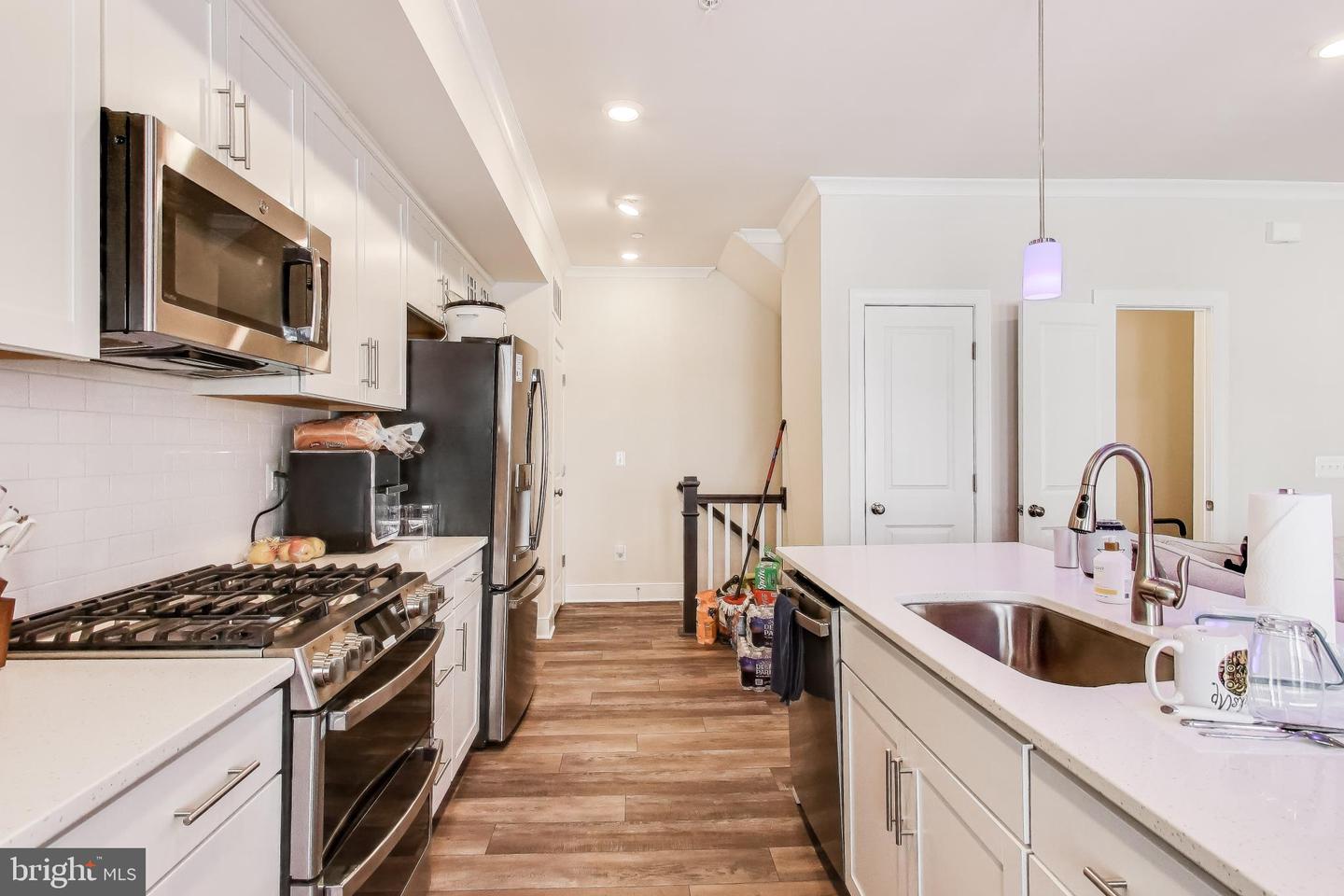 15547 SMOKE BOX WAY, WOODBRIDGE, Virginia 22191, 3 Bedrooms Bedrooms, ,2 BathroomsBathrooms,Residential,For sale,15547 SMOKE BOX WAY,VAPW2113392 MLS # VAPW2113392