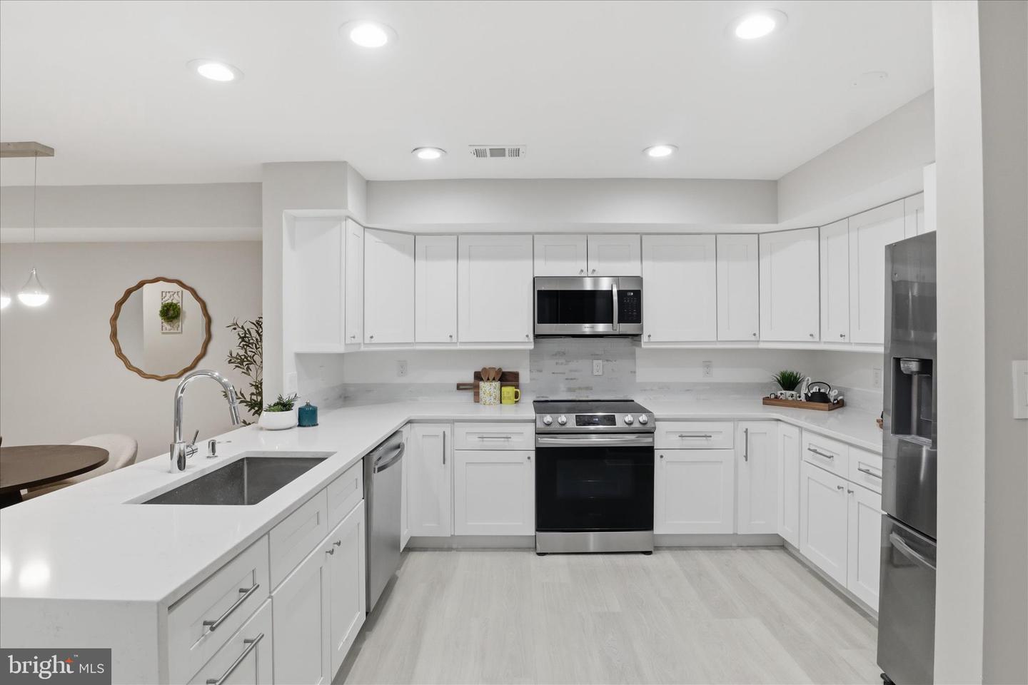 12008 RIDGE KNOLL DR #7, FAIRFAX, Virginia 22033, 2 Bedrooms Bedrooms, 4 Rooms Rooms,2 BathroomsBathrooms,Residential,For sale,12008 RIDGE KNOLL DR #7,VAFX2293130 MLS # VAFX2293130 12008 RIDGE KNOLL DR #7, FAIRFAX, Virginia 22033, 2 Bedrooms Bedrooms, 4 Rooms Rooms,2 BathroomsBathrooms,Residential,For sale,12008 RIDGE KNOLL DR #7,VAFX2293130 MLS # VAFX2293130