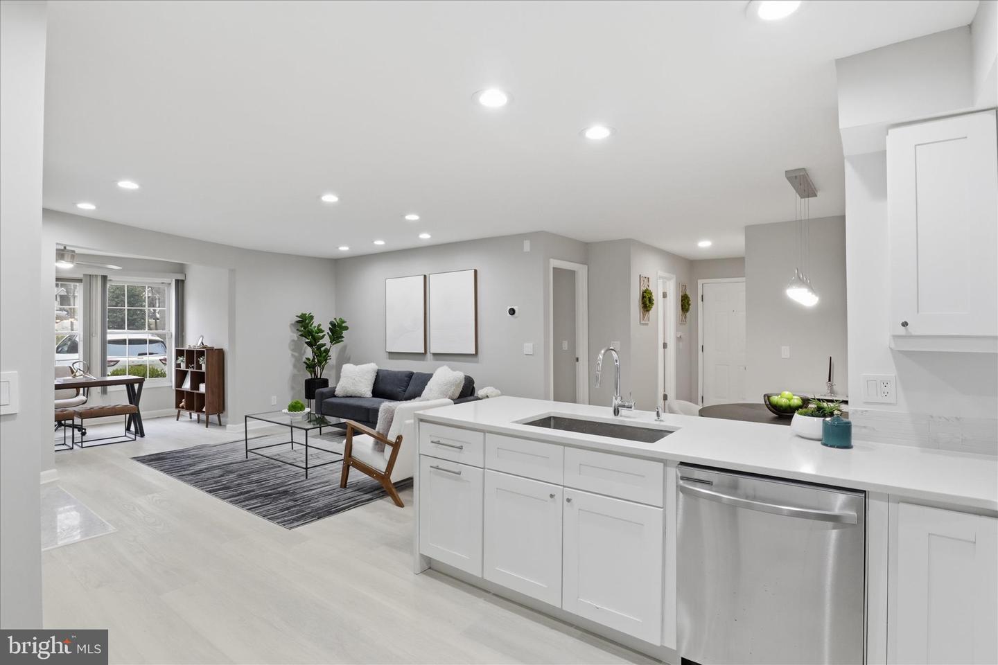 12008 RIDGE KNOLL DR #7, FAIRFAX, Virginia 22033, 2 Bedrooms Bedrooms, 4 Rooms Rooms,2 BathroomsBathrooms,Residential,For sale,12008 RIDGE KNOLL DR #7,VAFX2293130 MLS # VAFX2293130 12008 RIDGE KNOLL DR #7, FAIRFAX, Virginia 22033, 2 Bedrooms Bedrooms, 4 Rooms Rooms,2 BathroomsBathrooms,Residential,For sale,12008 RIDGE KNOLL DR #7,VAFX2293130 MLS # VAFX2293130