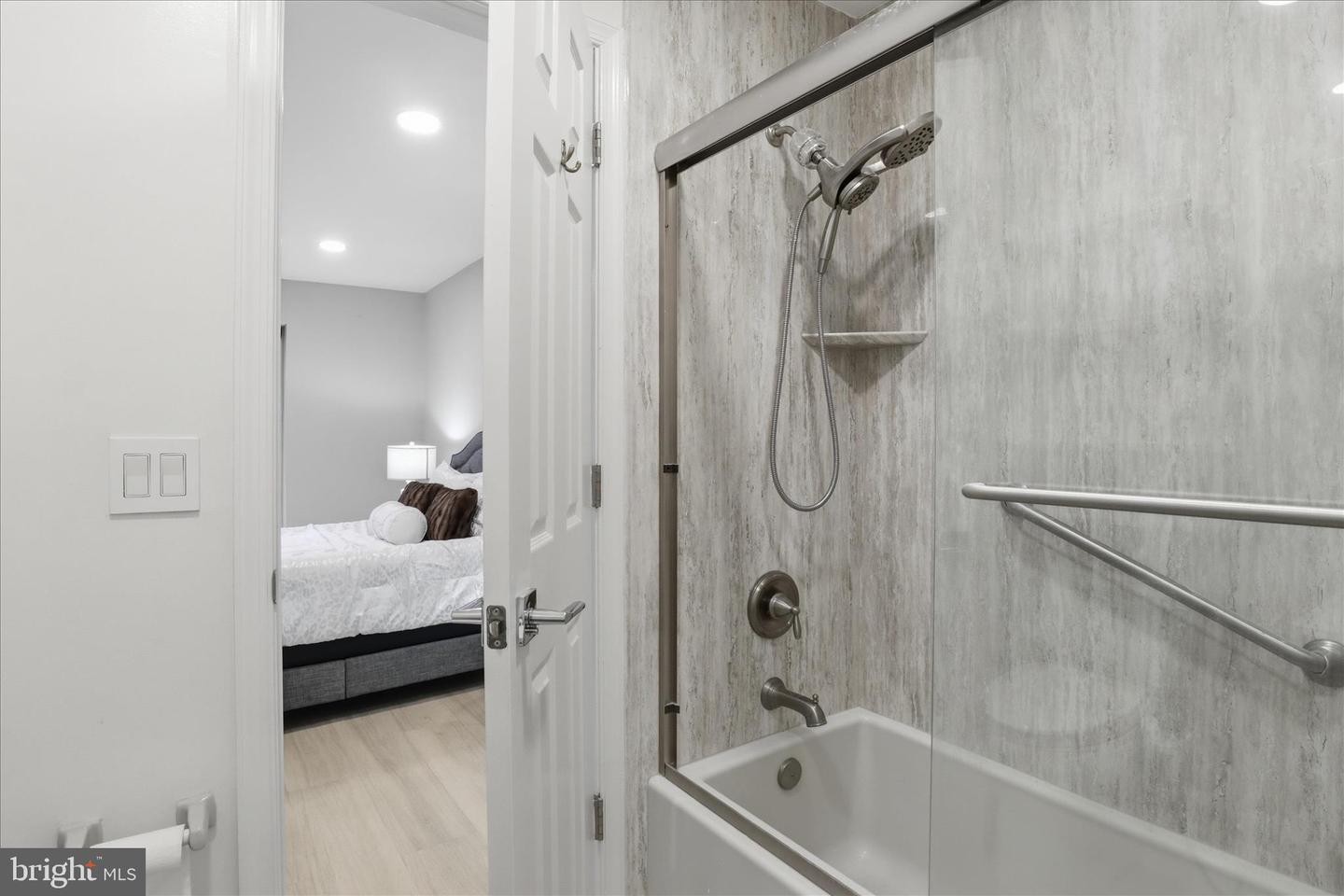 12008 RIDGE KNOLL DR #7, FAIRFAX, Virginia 22033, 2 Bedrooms Bedrooms, 4 Rooms Rooms,2 BathroomsBathrooms,Residential,For sale,12008 RIDGE KNOLL DR #7,VAFX2293130 MLS # VAFX2293130 12008 RIDGE KNOLL DR #7, FAIRFAX, Virginia 22033, 2 Bedrooms Bedrooms, 4 Rooms Rooms,2 BathroomsBathrooms,Residential,For sale,12008 RIDGE KNOLL DR #7,VAFX2293130 MLS # VAFX2293130