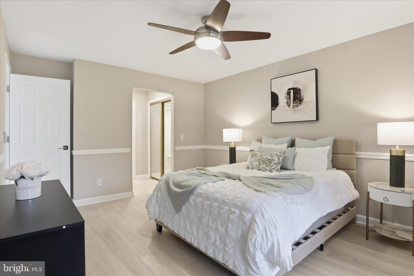 12008 RIDGE KNOLL DR #7, FAIRFAX, Virginia 22033, 2 Bedrooms Bedrooms, 4 Rooms Rooms,2 BathroomsBathrooms,Residential,For sale,12008 RIDGE KNOLL DR #7,VAFX2293130 MLS # VAFX2293130 12008 RIDGE KNOLL DR #7, FAIRFAX, Virginia 22033, 2 Bedrooms Bedrooms, 4 Rooms Rooms,2 BathroomsBathrooms,Residential,For sale,12008 RIDGE KNOLL DR #7,VAFX2293130 MLS # VAFX2293130