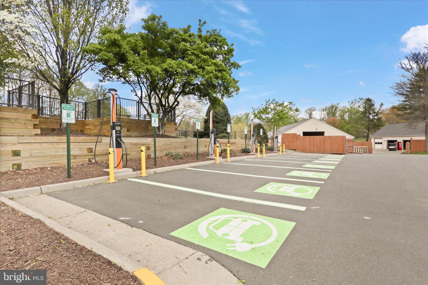 12008 RIDGE KNOLL DR #7, FAIRFAX, Virginia 22033, 2 Bedrooms Bedrooms, 4 Rooms Rooms,2 BathroomsBathrooms,Residential,For sale,12008 RIDGE KNOLL DR #7,VAFX2293130 MLS # VAFX2293130 12008 RIDGE KNOLL DR #7, FAIRFAX, Virginia 22033, 2 Bedrooms Bedrooms, 4 Rooms Rooms,2 BathroomsBathrooms,Residential,For sale,12008 RIDGE KNOLL DR #7,VAFX2293130 MLS # VAFX2293130