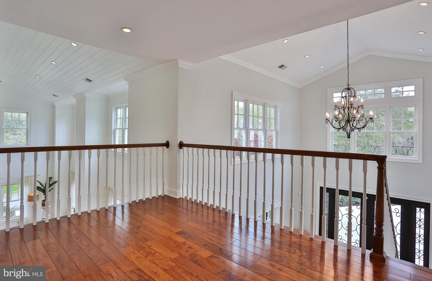 6329 LINWAY TER, MCLEAN, Virginia 22101, 8 Bedrooms Bedrooms, ,7 BathroomsBathrooms,Residential,For sale,6329 LINWAY TER,VAFX2293346 MLS # VAFX2293346