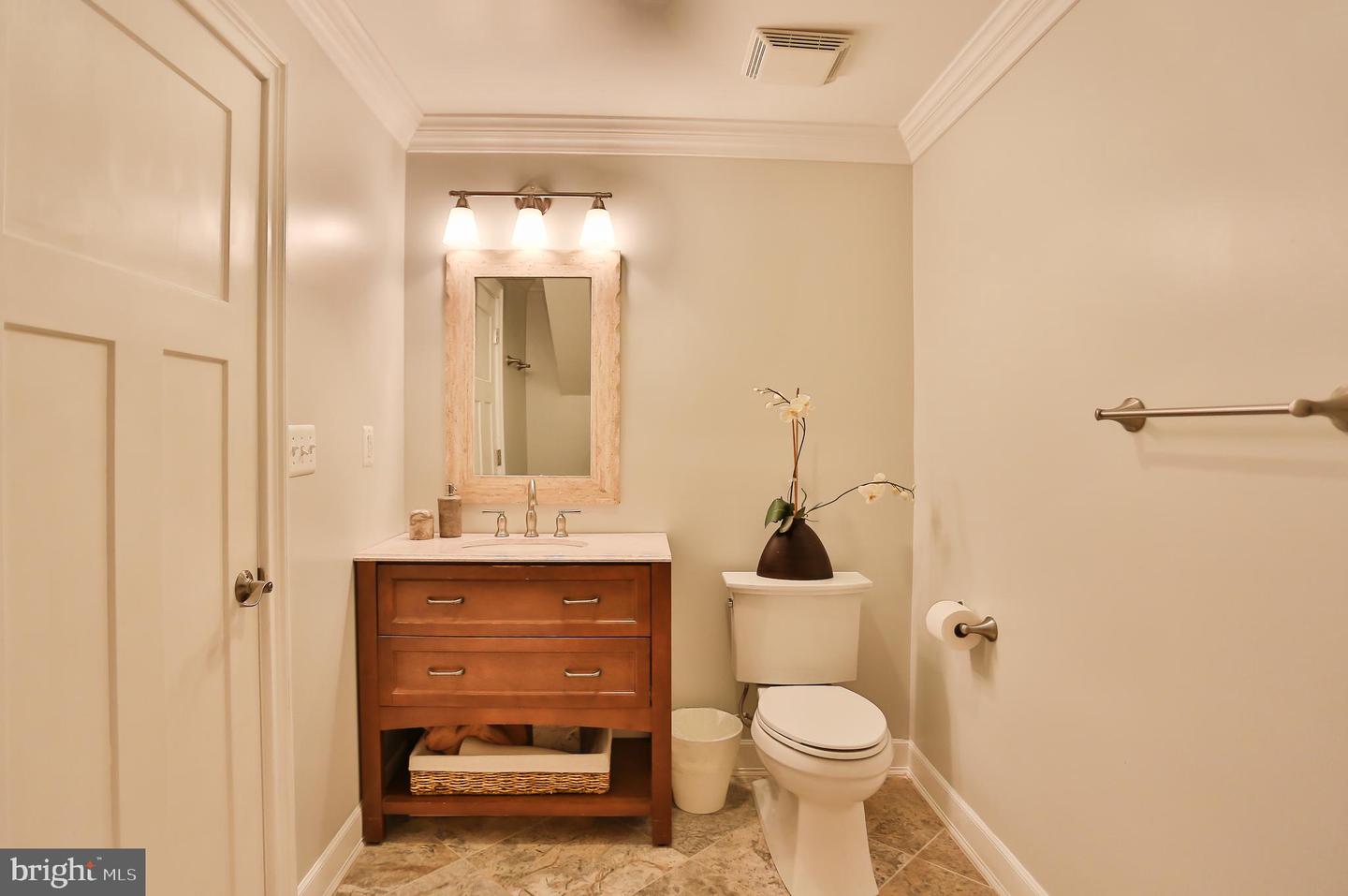 6329 LINWAY TER, MCLEAN, Virginia 22101, 8 Bedrooms Bedrooms, ,7 BathroomsBathrooms,Residential,For sale,6329 LINWAY TER,VAFX2293346 MLS # VAFX2293346