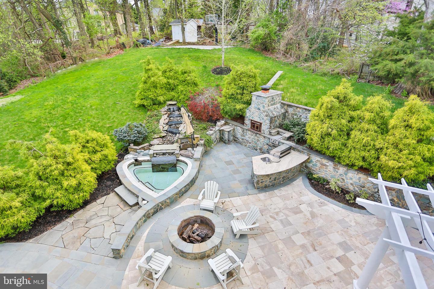 6329 LINWAY TER, MCLEAN, Virginia 22101, 8 Bedrooms Bedrooms, ,7 BathroomsBathrooms,Residential,For sale,6329 LINWAY TER,VAFX2293346 MLS # VAFX2293346