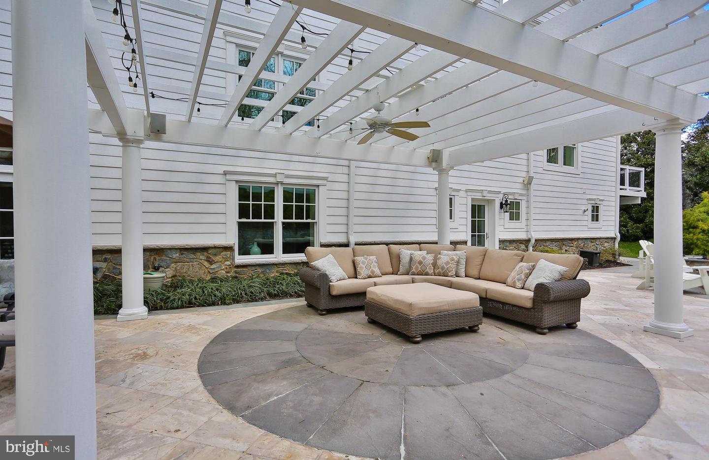 6329 LINWAY TER, MCLEAN, Virginia 22101, 8 Bedrooms Bedrooms, ,7 BathroomsBathrooms,Residential,For sale,6329 LINWAY TER,VAFX2293346 MLS # VAFX2293346