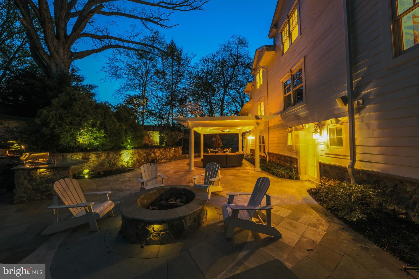 6329 LINWAY TER, MCLEAN, Virginia 22101, 8 Bedrooms Bedrooms, ,7 BathroomsBathrooms,Residential,For sale,6329 LINWAY TER,VAFX2293346 MLS # VAFX2293346