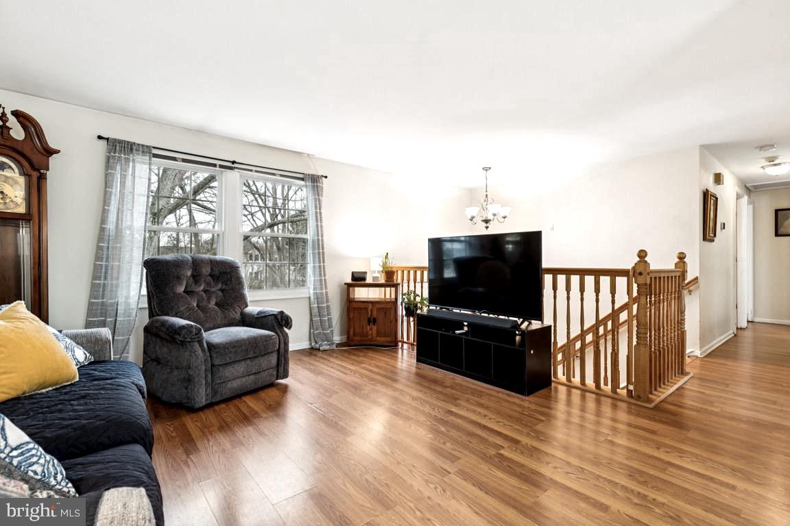 2405 TATNUCK CT, HERNDON, Virginia 20171, 5 Bedrooms Bedrooms, ,3 BathroomsBathrooms,Residential,For sale,2405 TATNUCK CT,VAFX2293528 MLS # VAFX2293528