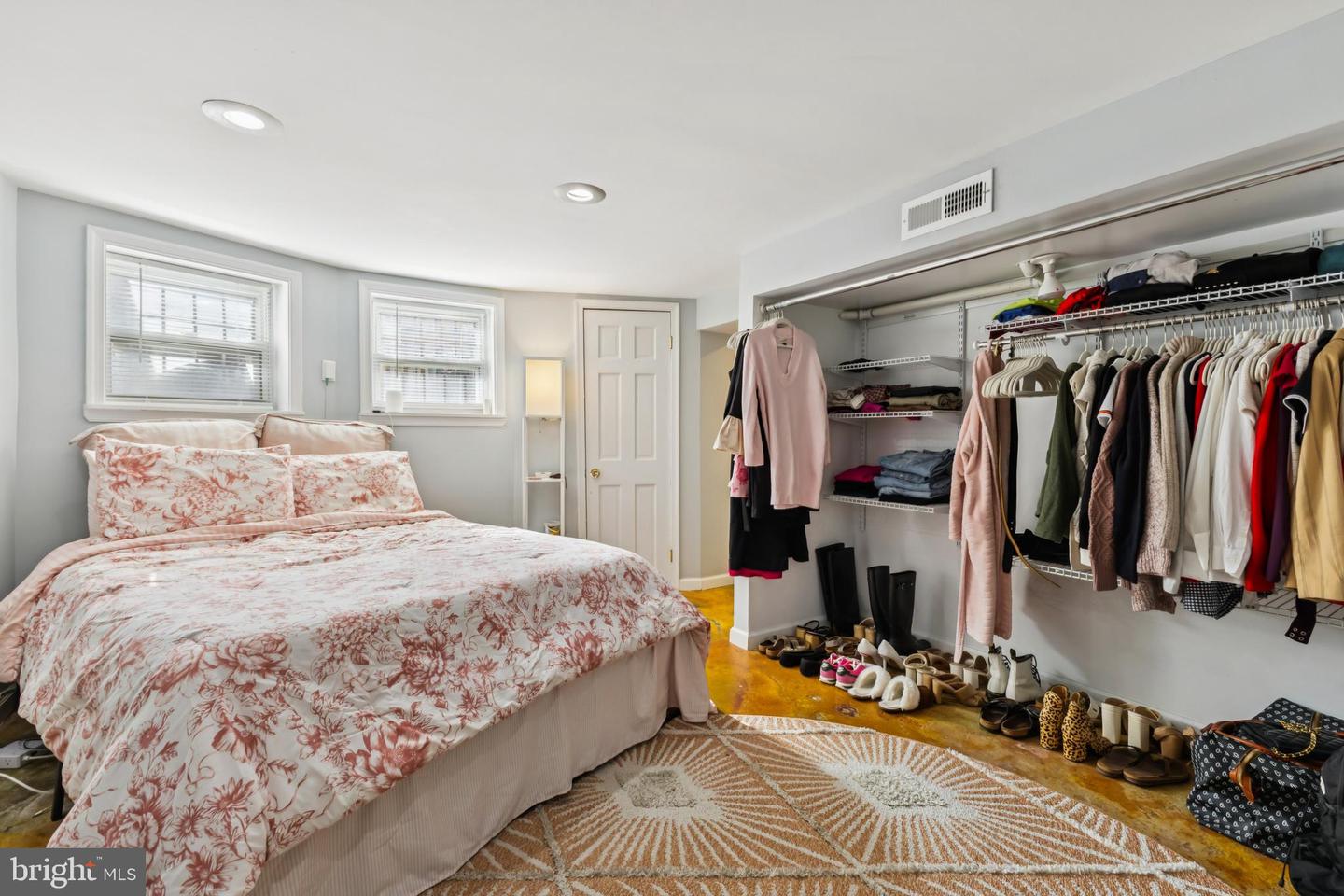 226 RHODE ISLAND AVE NW, WASHINGTON, District Of Columbia 20001, 4 Bedrooms Bedrooms, ,3 BathroomsBathrooms,Residential,For sale,226 RHODE ISLAND AVE NW,DCDC2248454 MLS # DCDC2248454