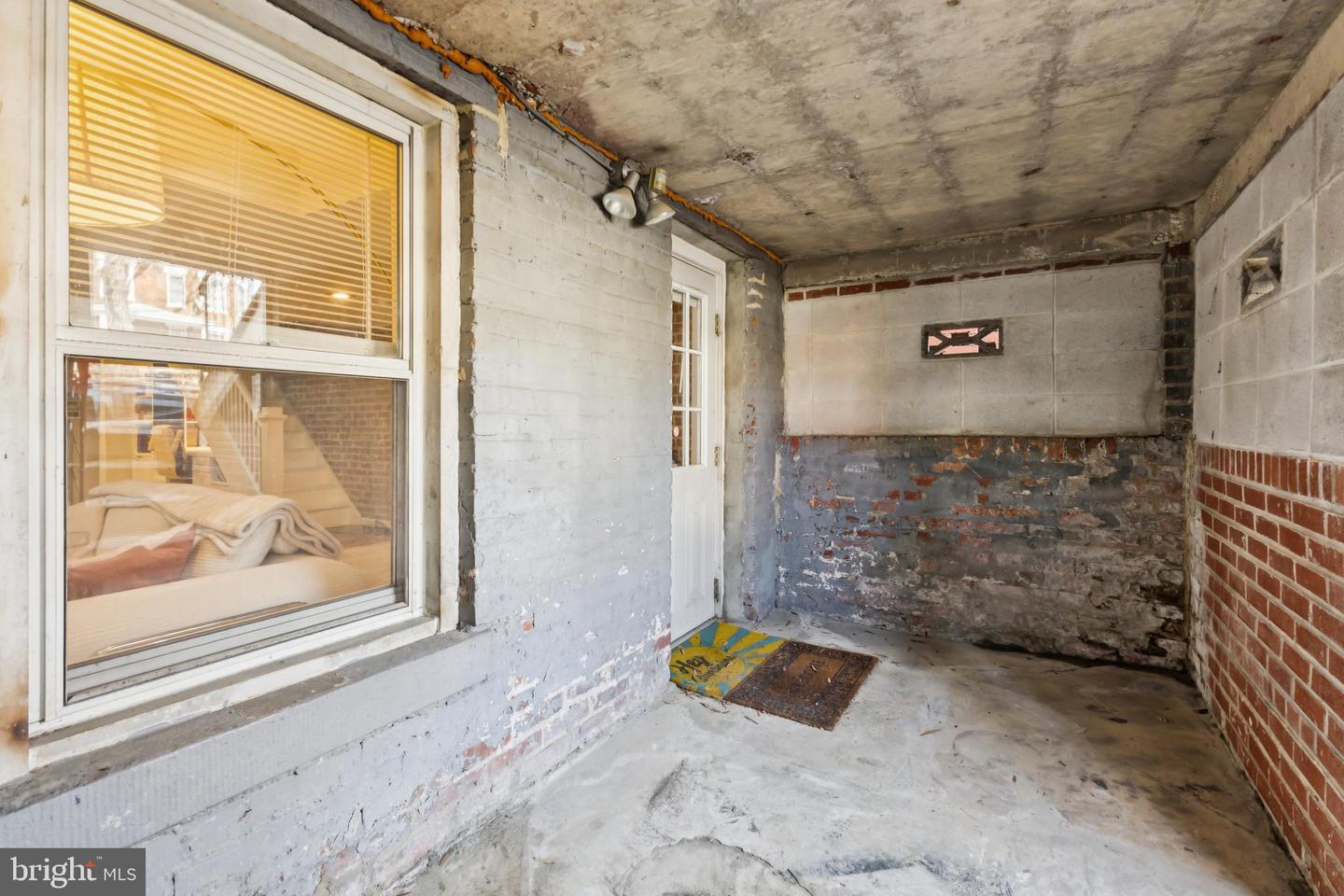 226 RHODE ISLAND AVE NW, WASHINGTON, District Of Columbia 20001, 4 Bedrooms Bedrooms, ,3 BathroomsBathrooms,Residential,For sale,226 RHODE ISLAND AVE NW,DCDC2248454 MLS # DCDC2248454