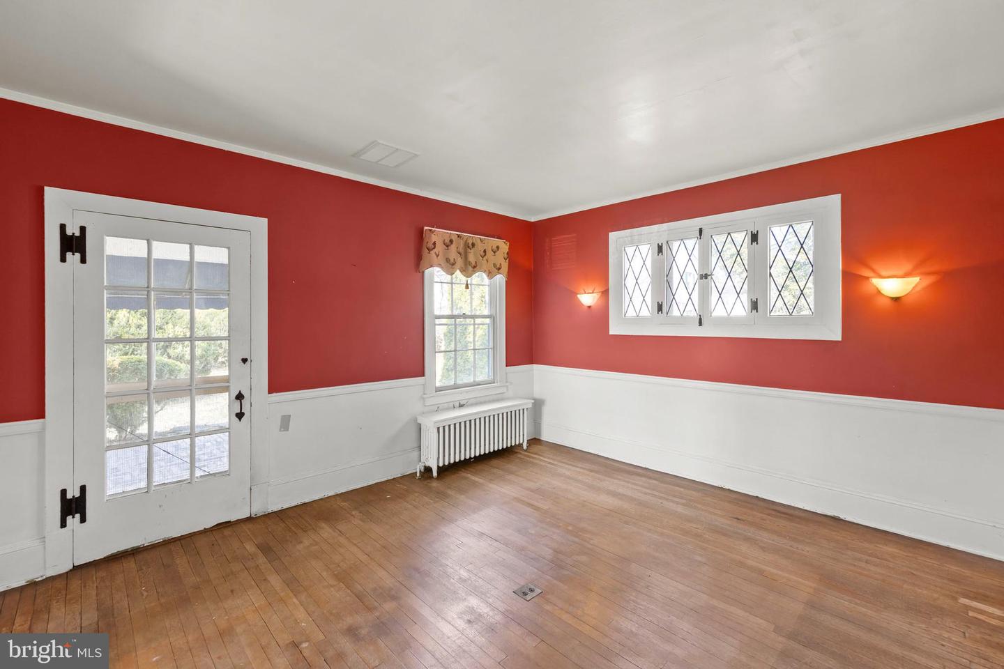 200 & 210 W FAIRFAX LN, WINCHESTER, Virginia 22601, 5 Bedrooms Bedrooms, ,3 BathroomsBathrooms,Residential,For sale,200 & 210 W FAIRFAX LN,VAWI2010072 MLS # VAWI2010072